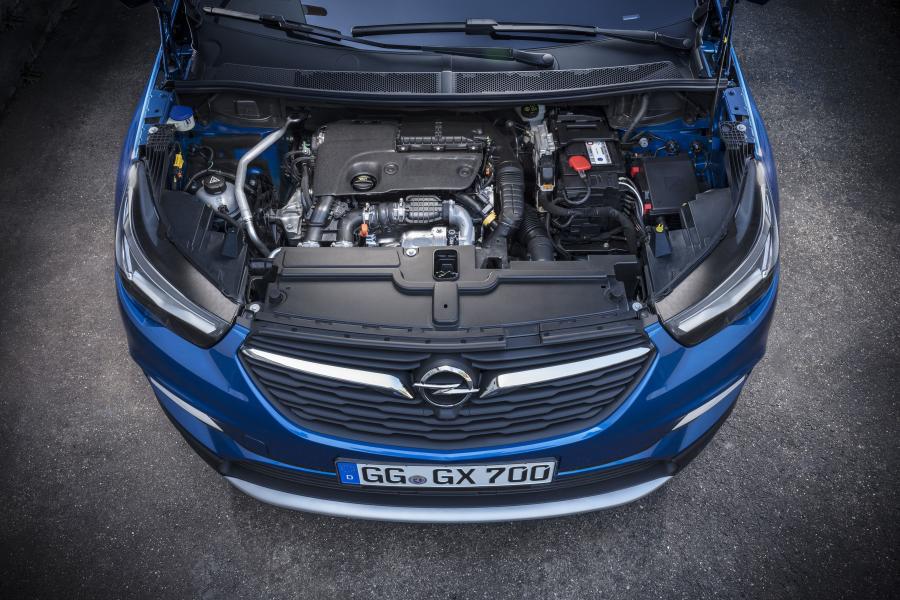 Моторный отсек Opel Grandland X Turbo D 2017 года  (фото 24 из 42)
